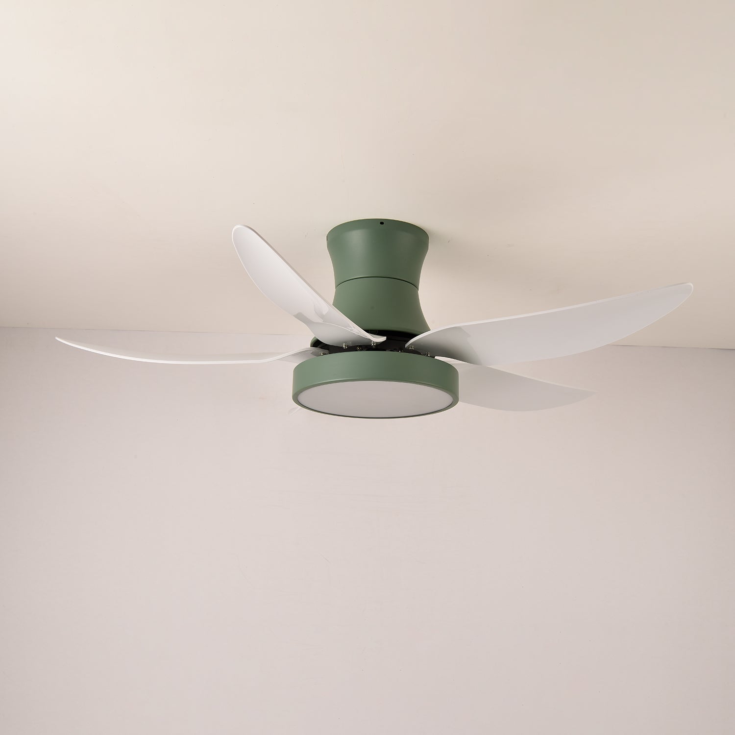Ventilateur de plafond moderne Veerira