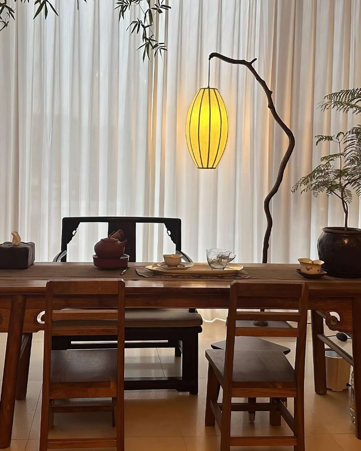 Lampadaire arborescent Kadorelléa